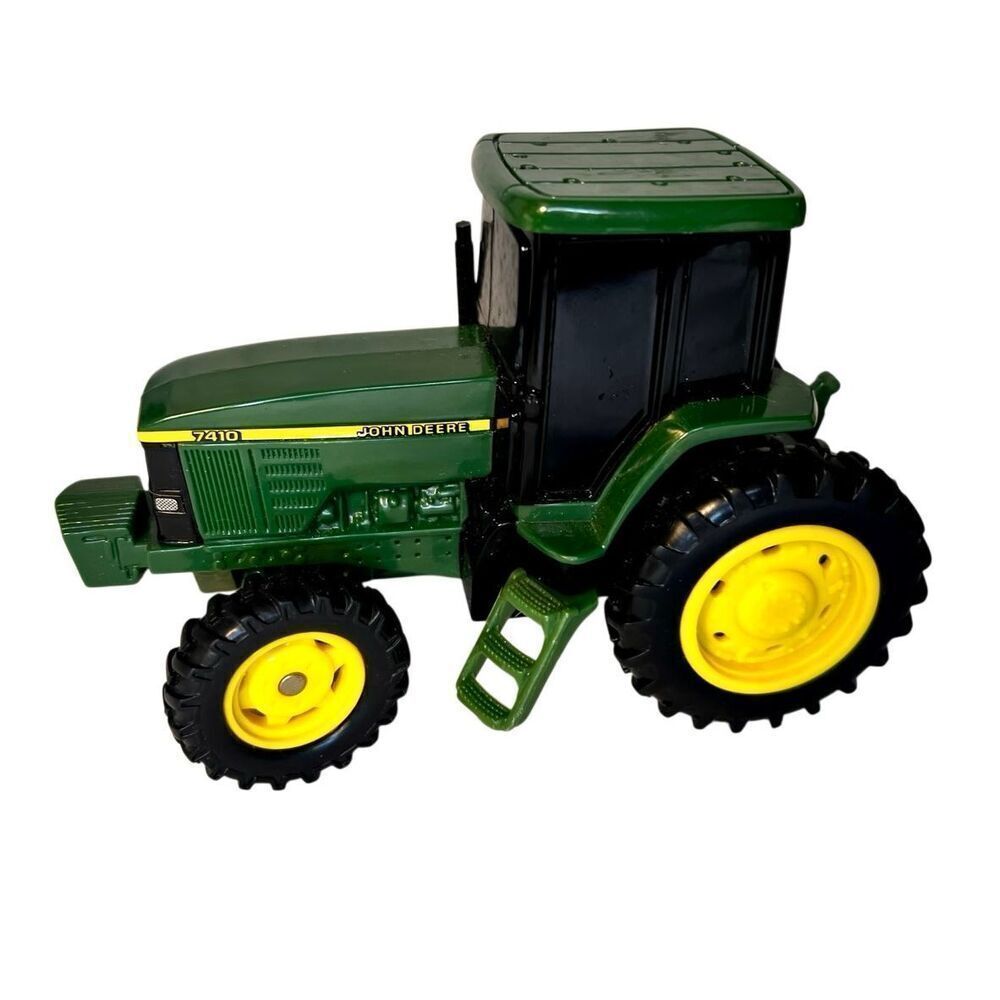 John Deere 7410 MFWD Plastic Tractor. Step Broken Off 6.25 Inch Long. Scale 1:32